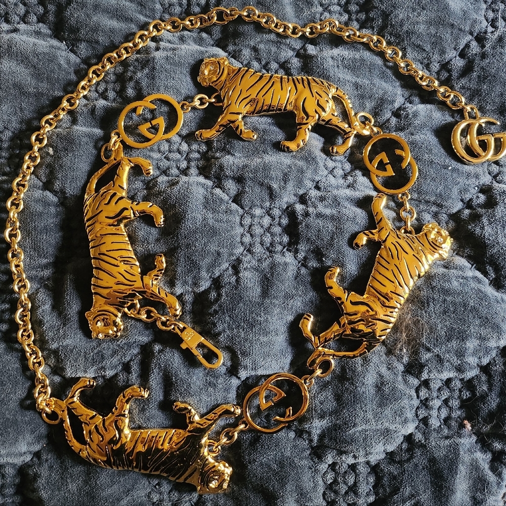 X SALE PENDING X Gucci "Year of the Tiger" NWOT Interlocking GG Chain Belt